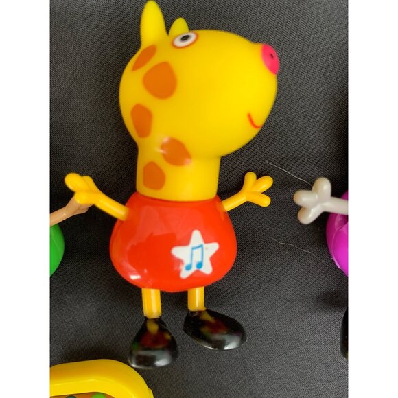 Peppa Pig Themed Kids Toy Figures & Accessories Set - Picture 4 of 6